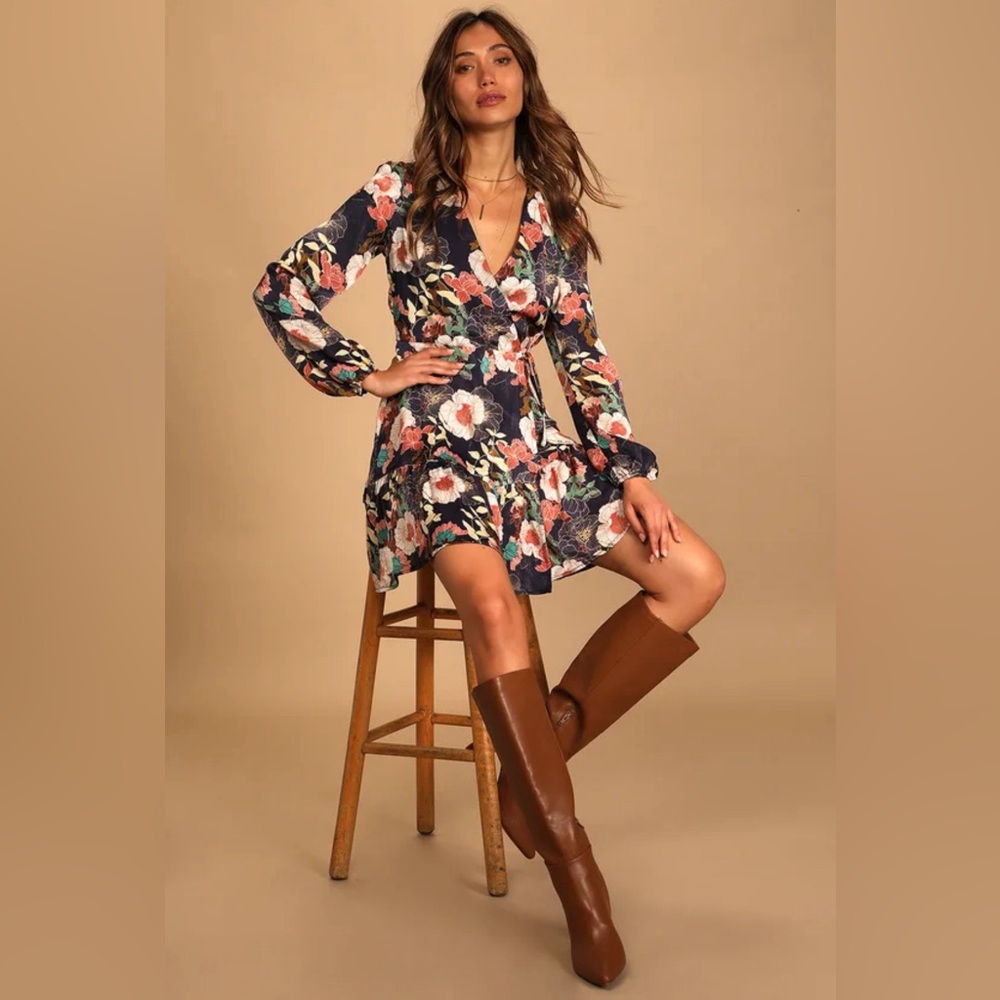 Lulus So Splendid Navy Blue Floral Satin Long Sleeve Wrap Dress - size medium